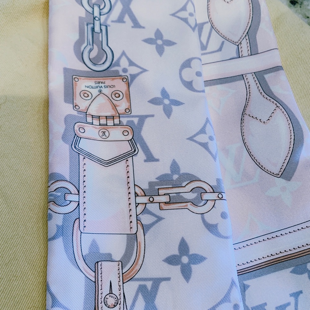 Louis Vuitton Bandeau/Scarf - Picture 2 of 4